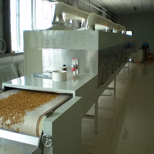 Industrial Automatic Microwave Vacuum Freeze Low Temperature Vacuum Dryer